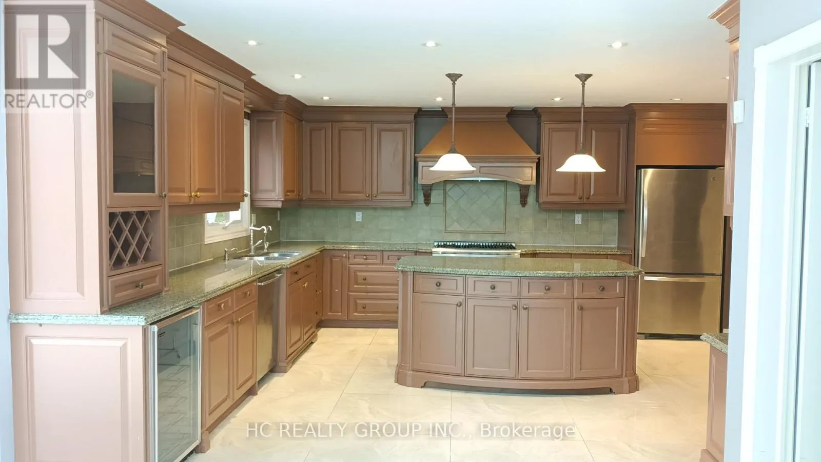 52 CHILTERN HILL