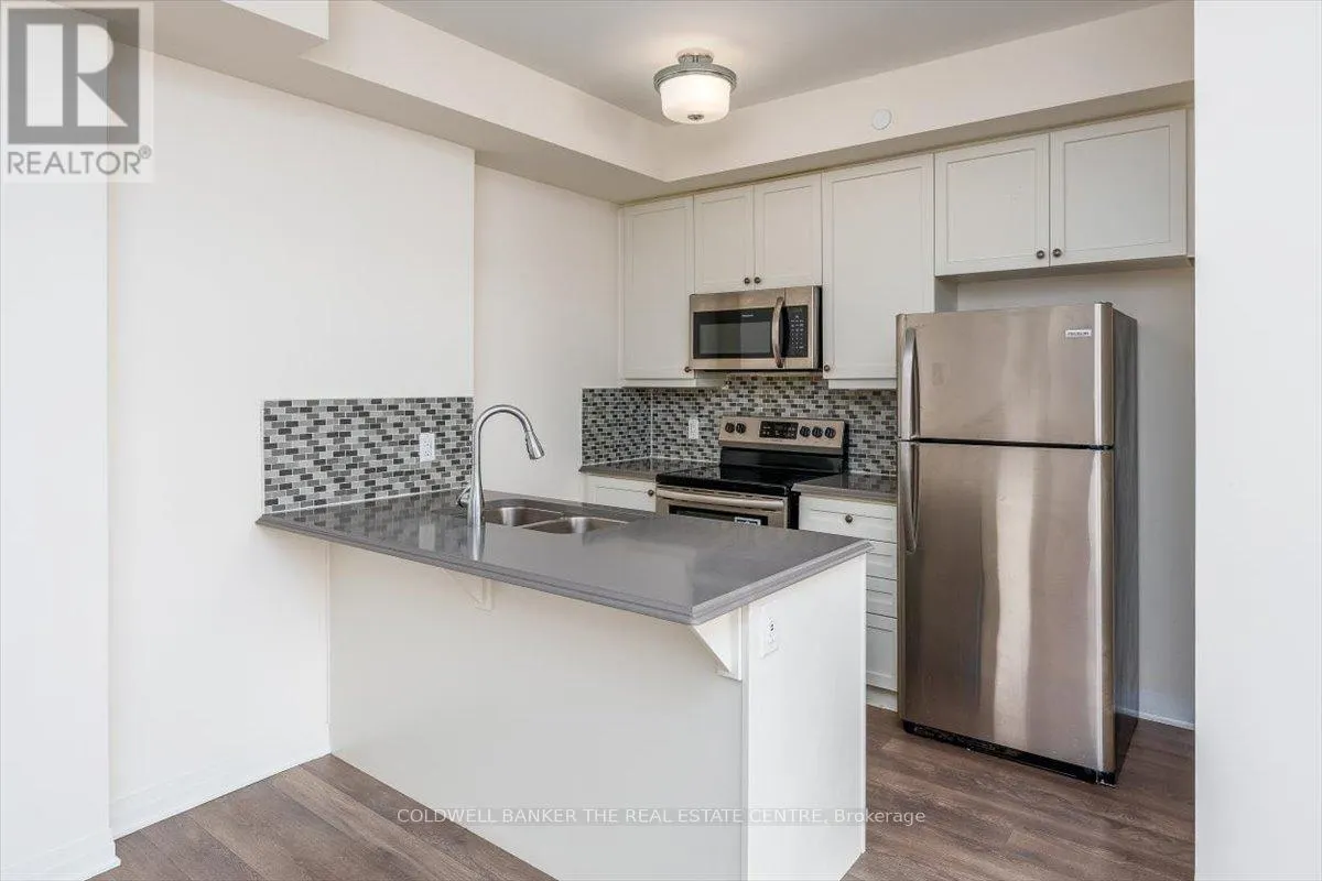 307 - 2 ADAM SELLER STREET