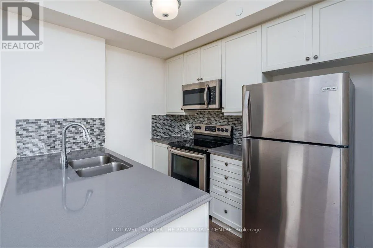 307 - 2 ADAM SELLER STREET