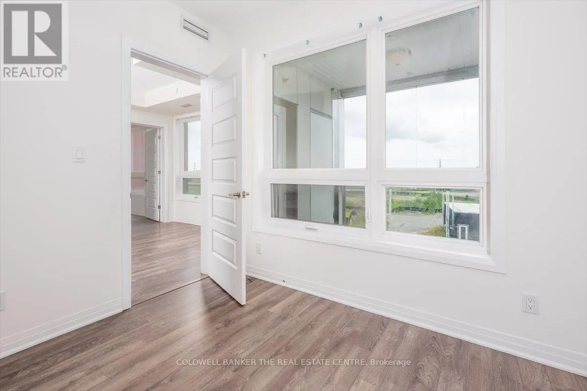 307 - 2 ADAM SELLER STREET
