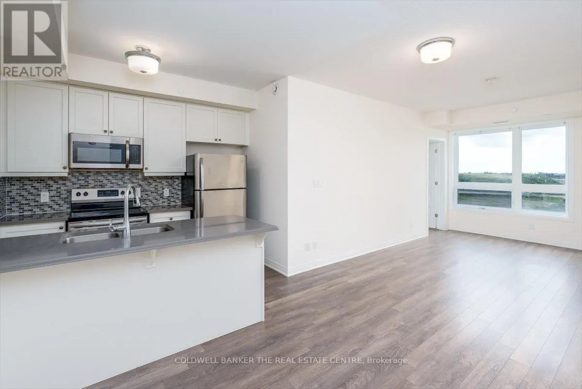 307 - 2 ADAM SELLER STREET