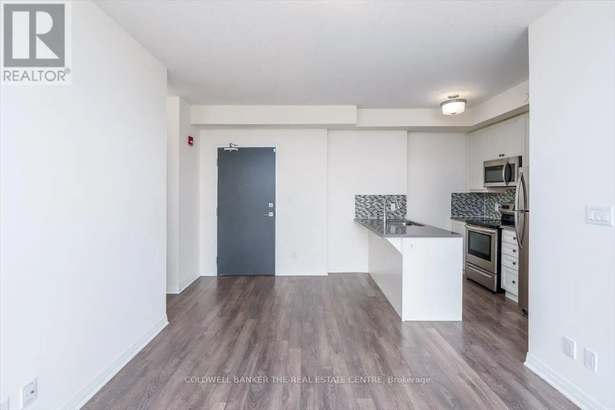 307 - 2 ADAM SELLER STREET