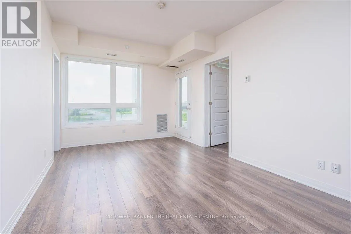 307 - 2 ADAM SELLER STREET