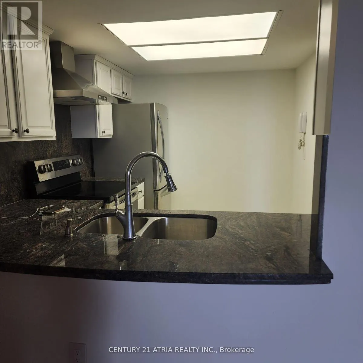 612 - 33 WELDRICK ROAD E