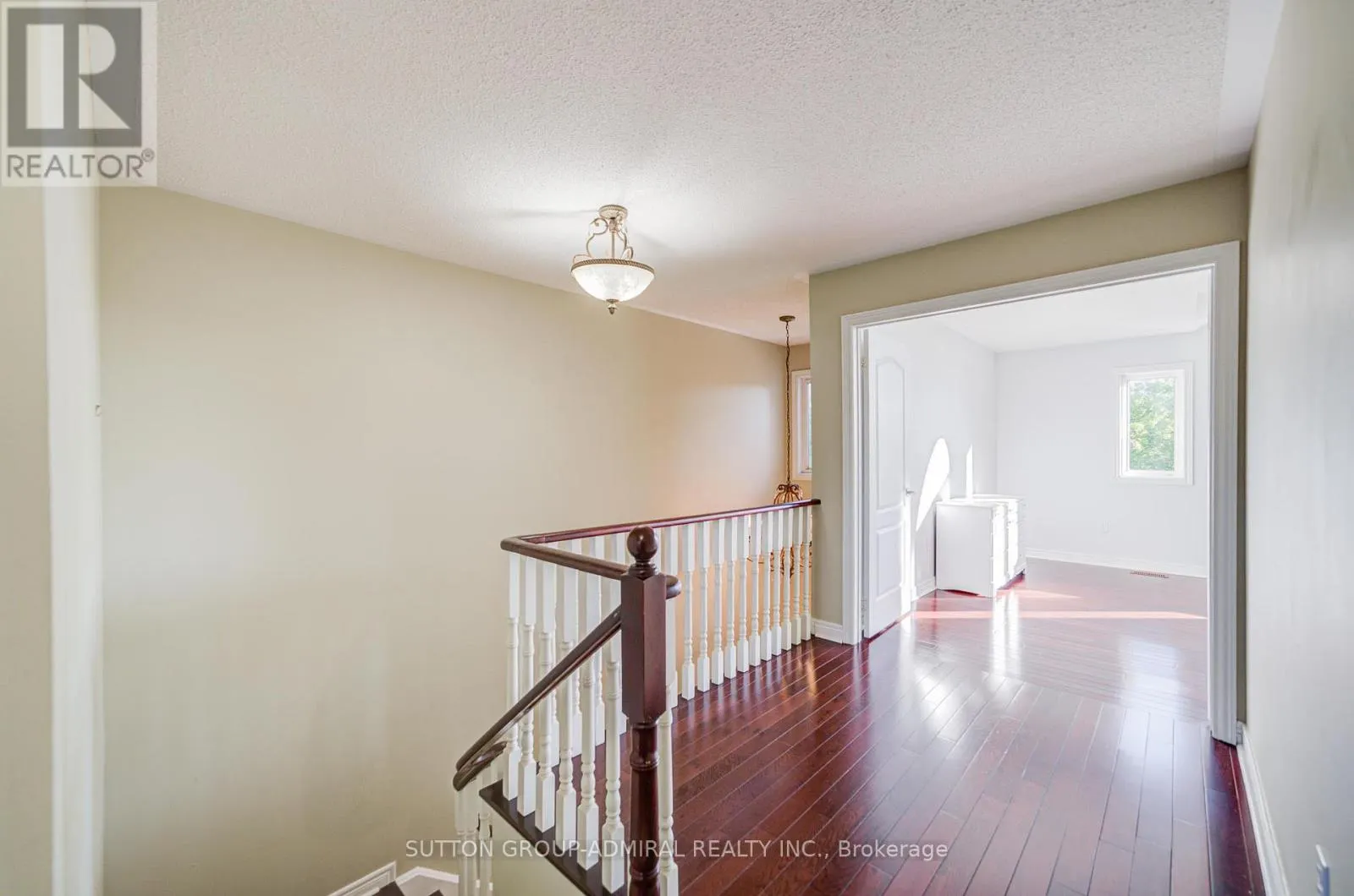 6 LORRIDGE STREET