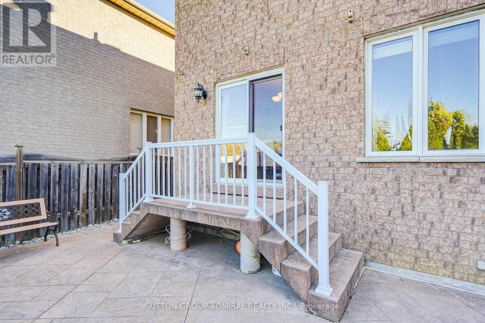 6 LORRIDGE STREET
