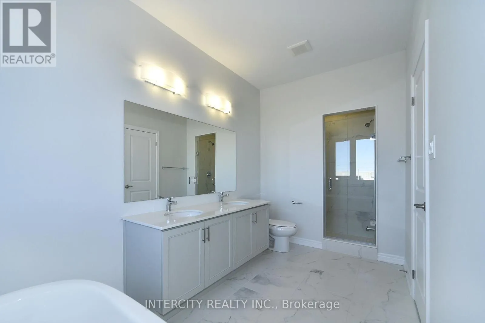 158 MUMBAI DRIVE
