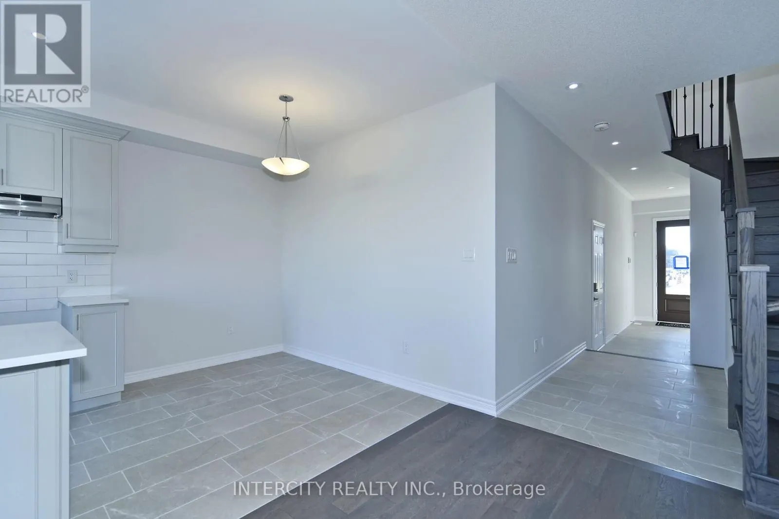 158 MUMBAI DRIVE