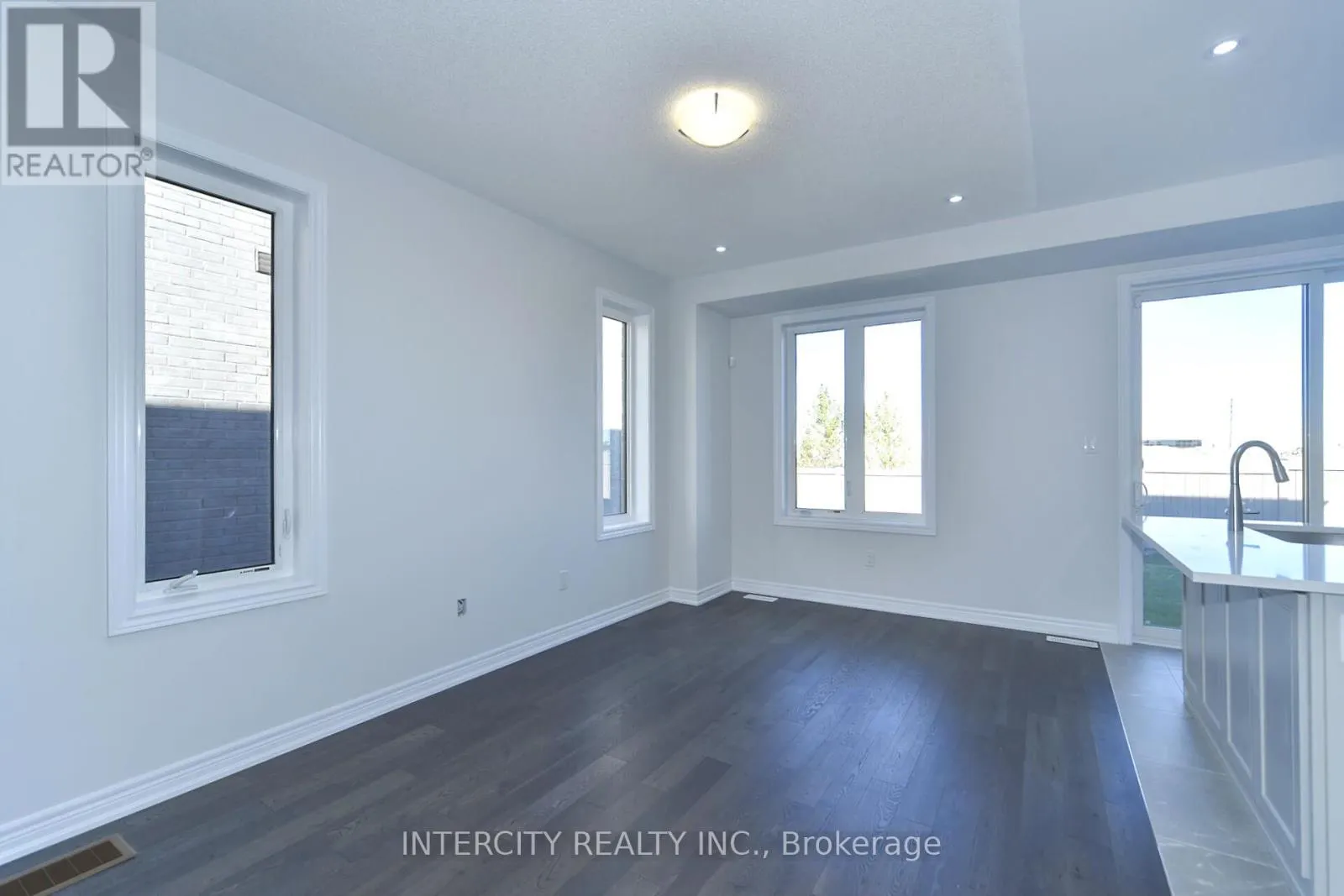 158 MUMBAI DRIVE