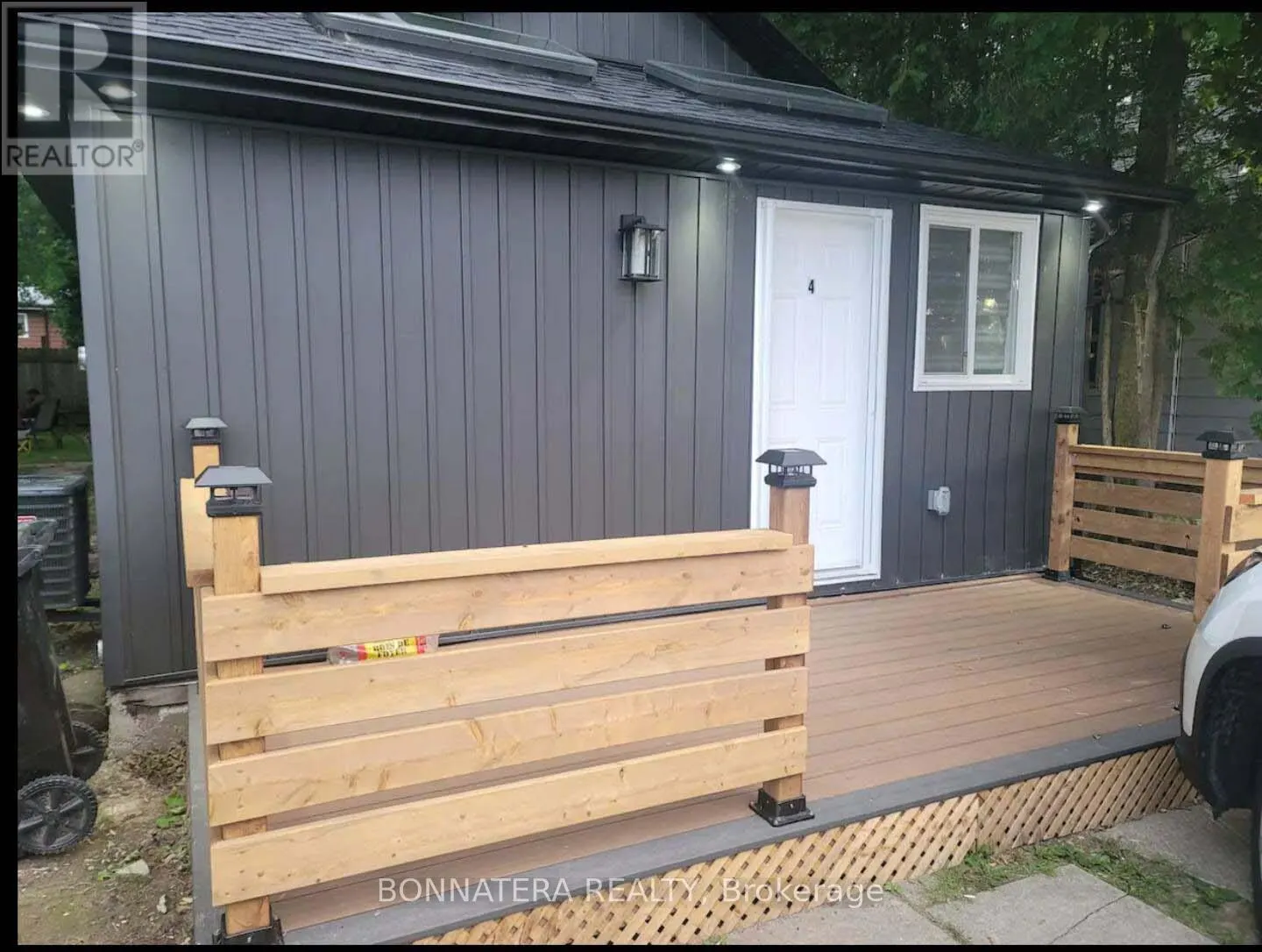 CABIN - 687 INNISFIL BEACH ROAD