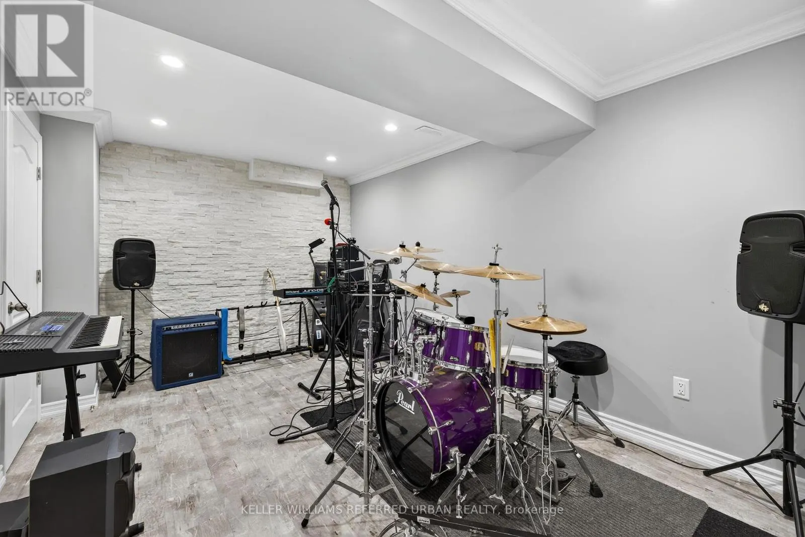 26 WATERTON WAY