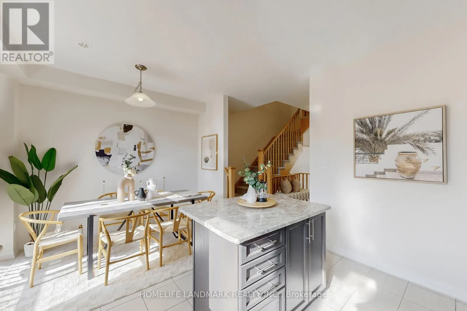 32 SISSONS WAY