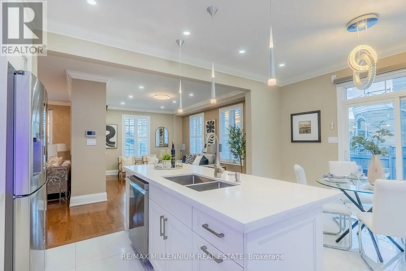 1 BRACKNELL AVENUE