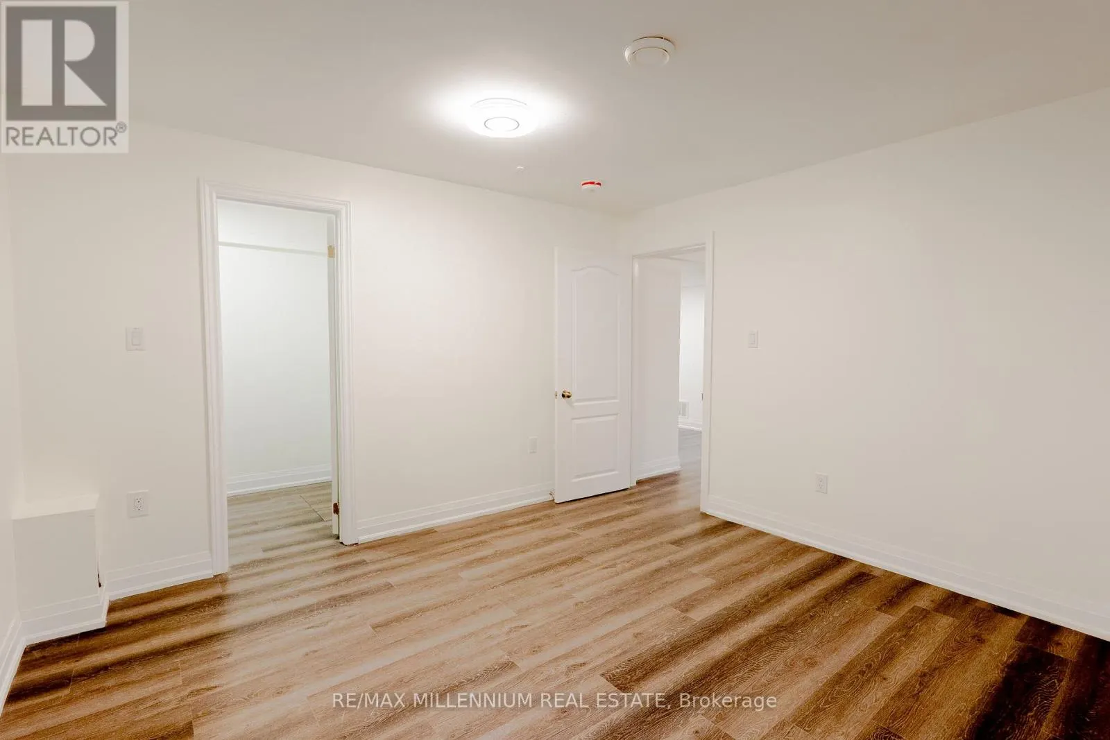 1 BRACKNELL AVENUE