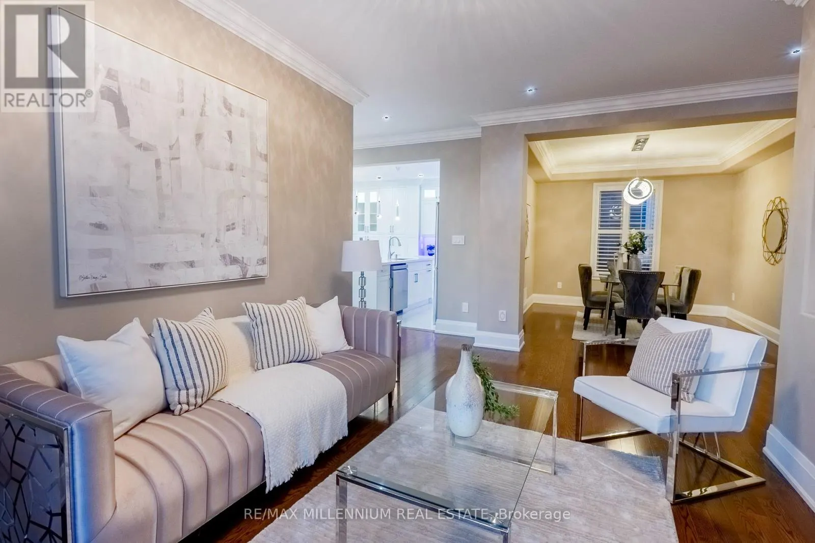 1 BRACKNELL AVENUE