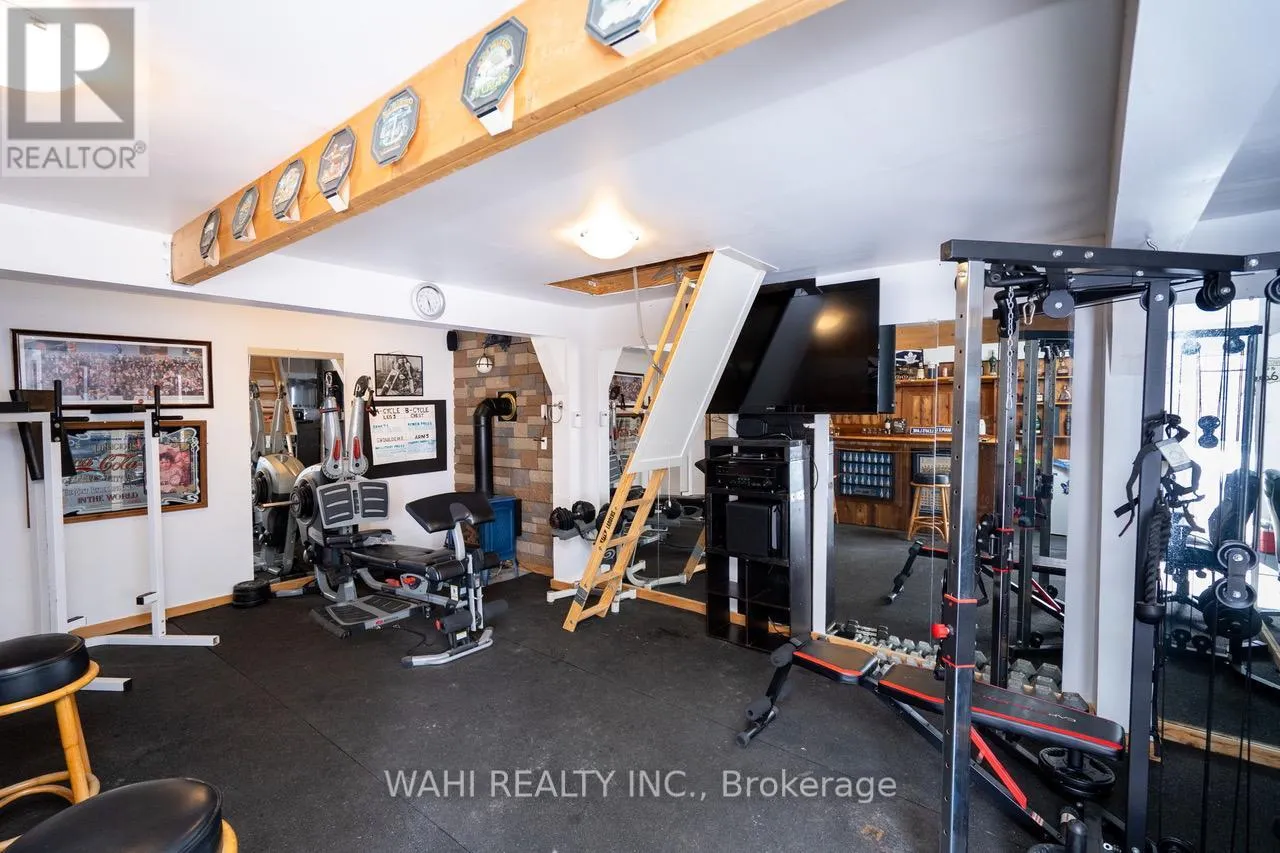 1336 MAPLE ROAD