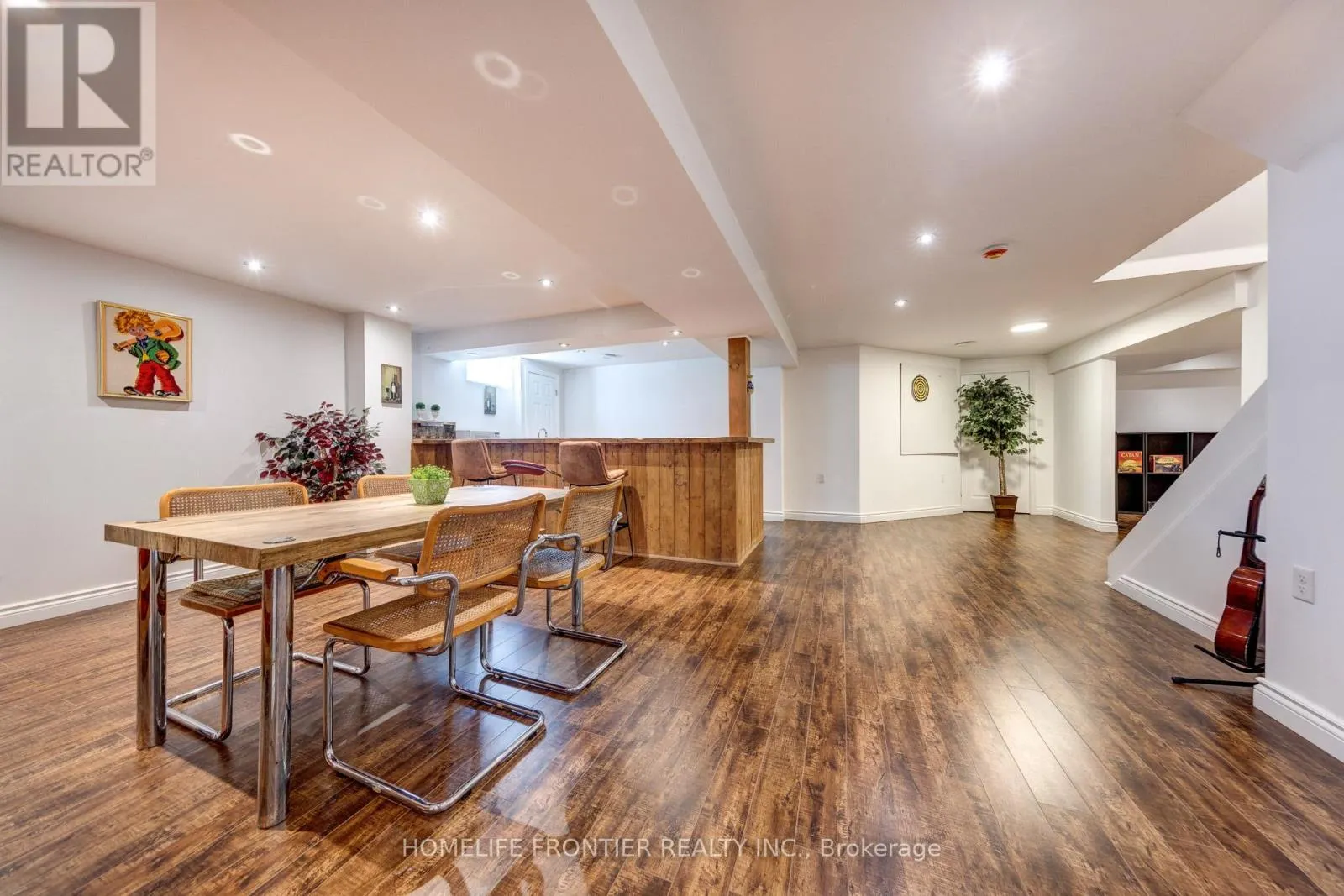 246 JELLEY AVENUE
