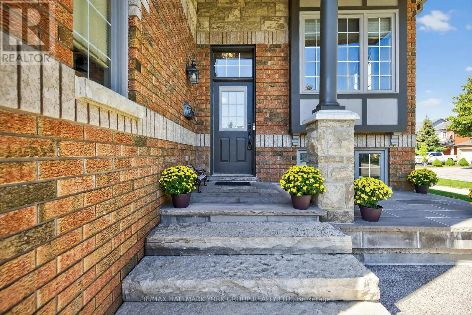 2 HADLEY COURT