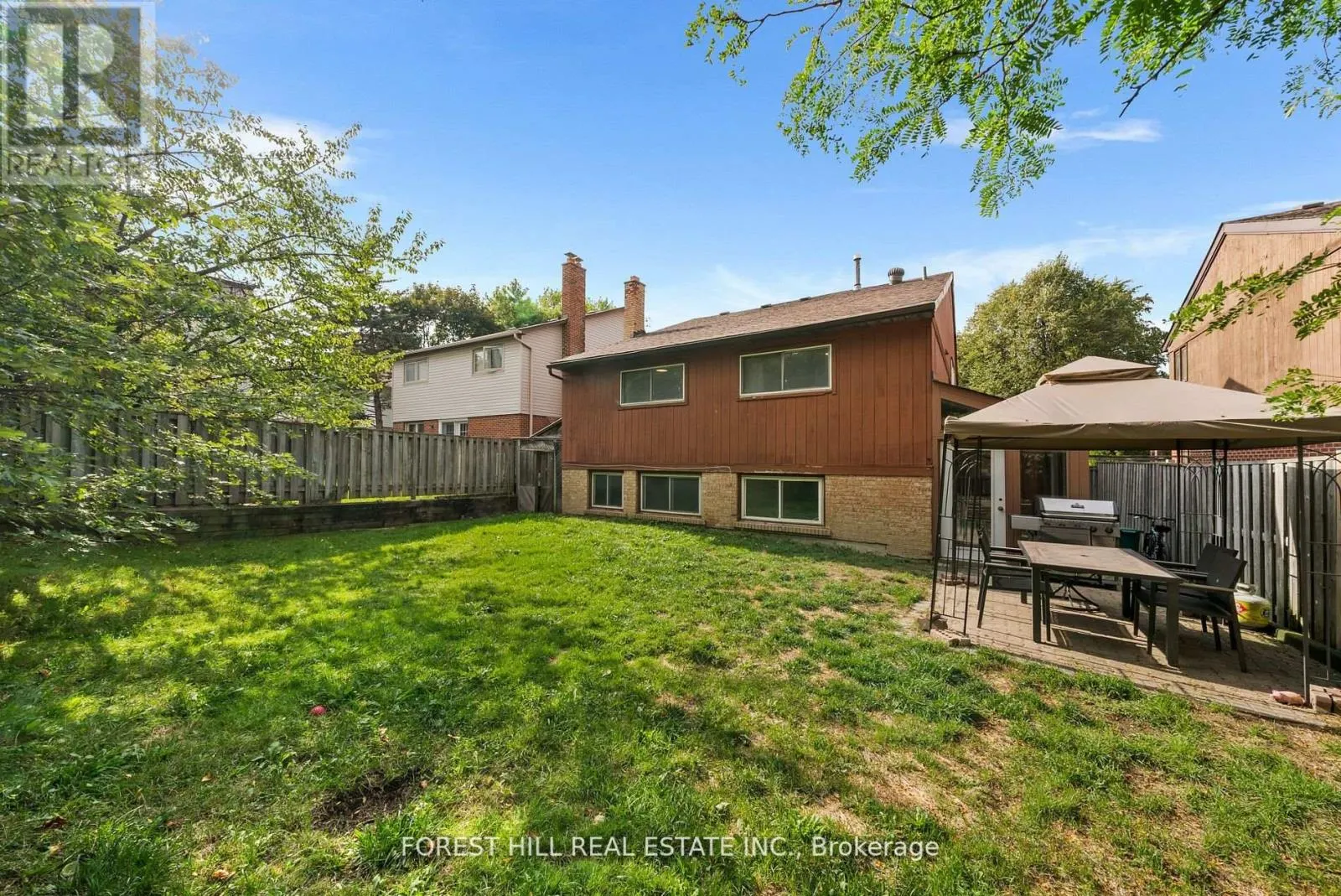 3 SAUNDERS LANE