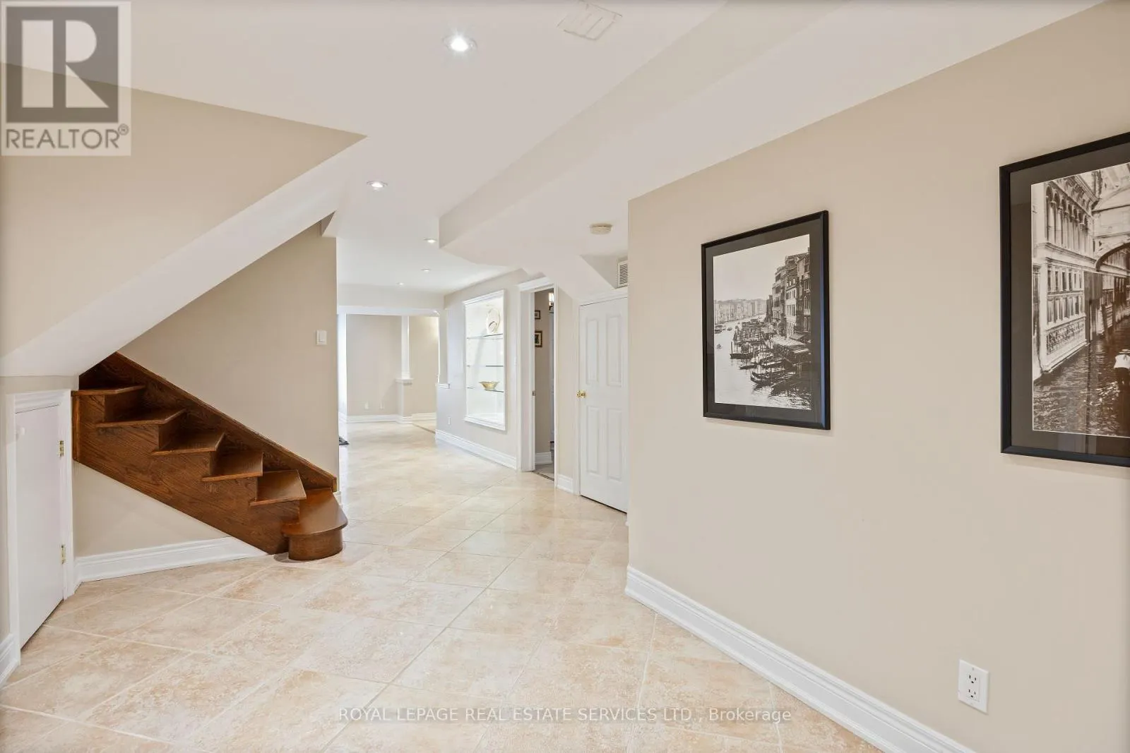 96 BRADGATE DRIVE