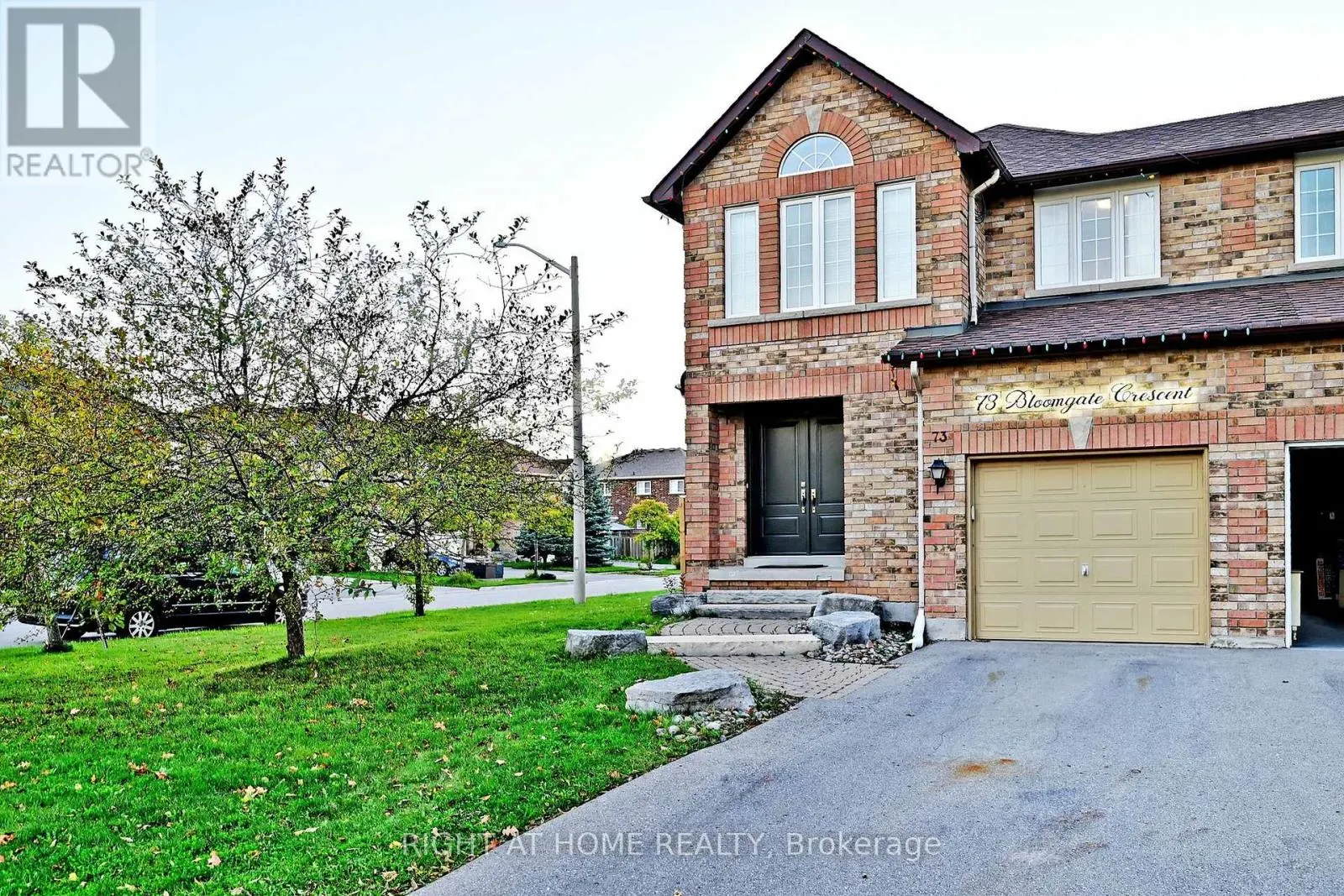 73 BLOOMGATE CRESCENT