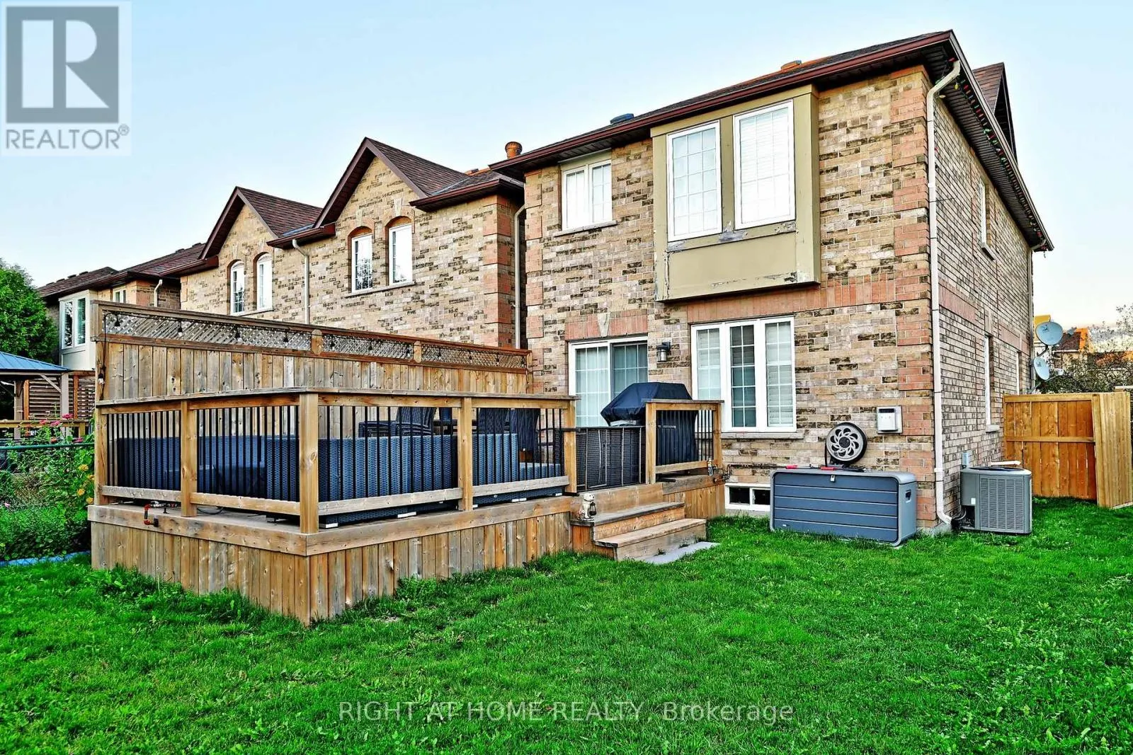 73 BLOOMGATE CRESCENT