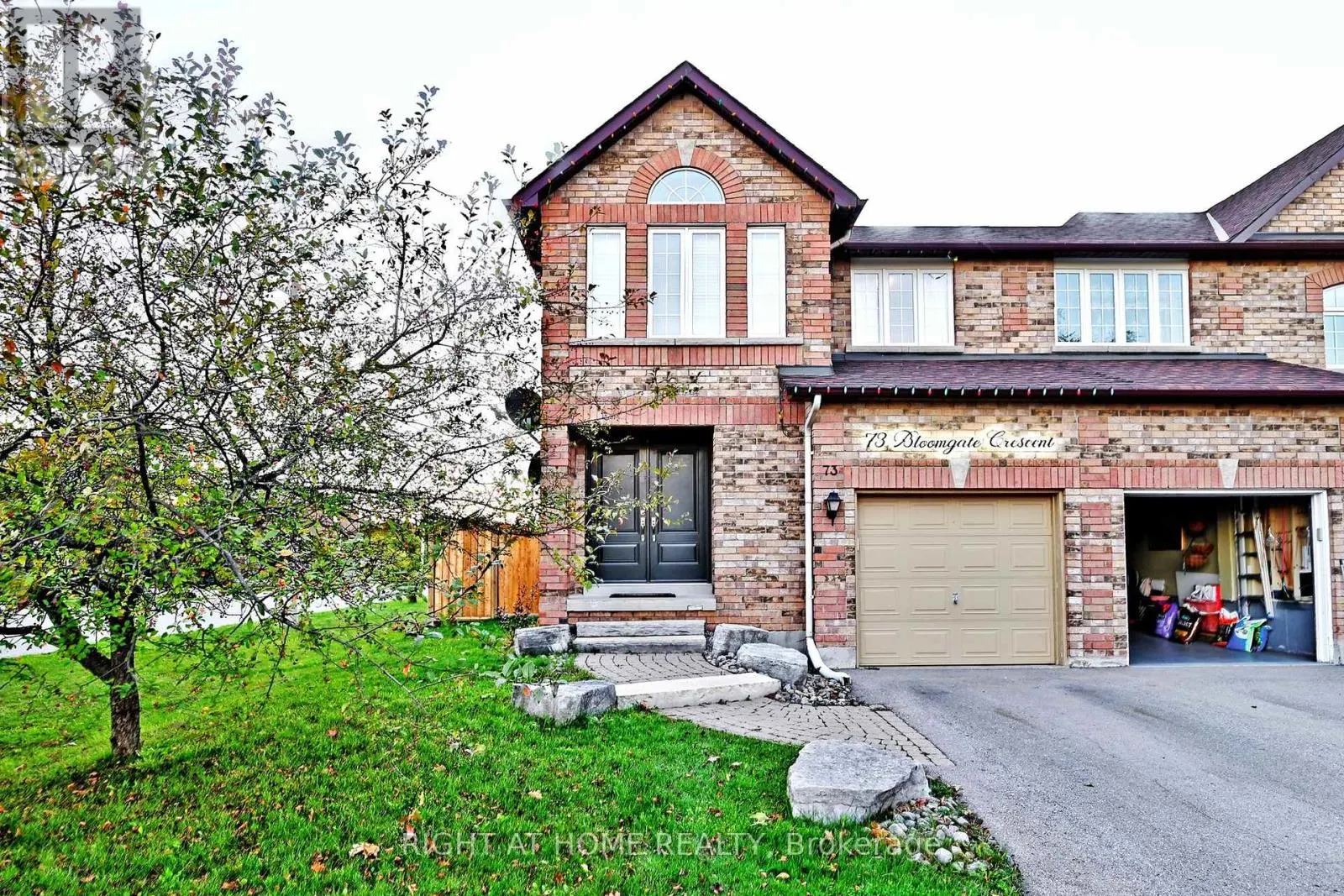 73 BLOOMGATE CRESCENT