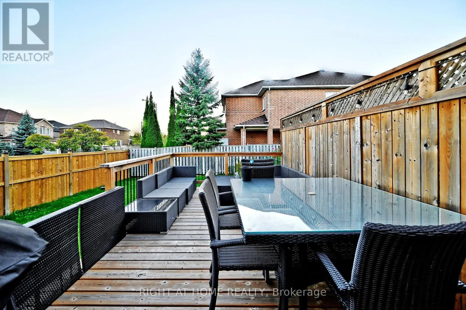 73 BLOOMGATE CRESCENT