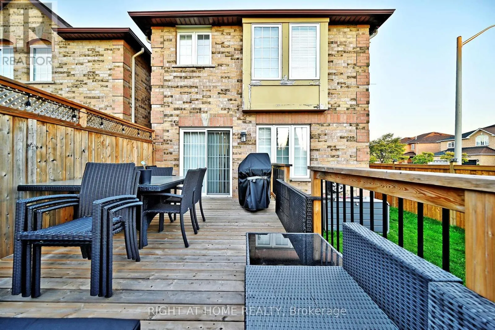 73 BLOOMGATE CRESCENT