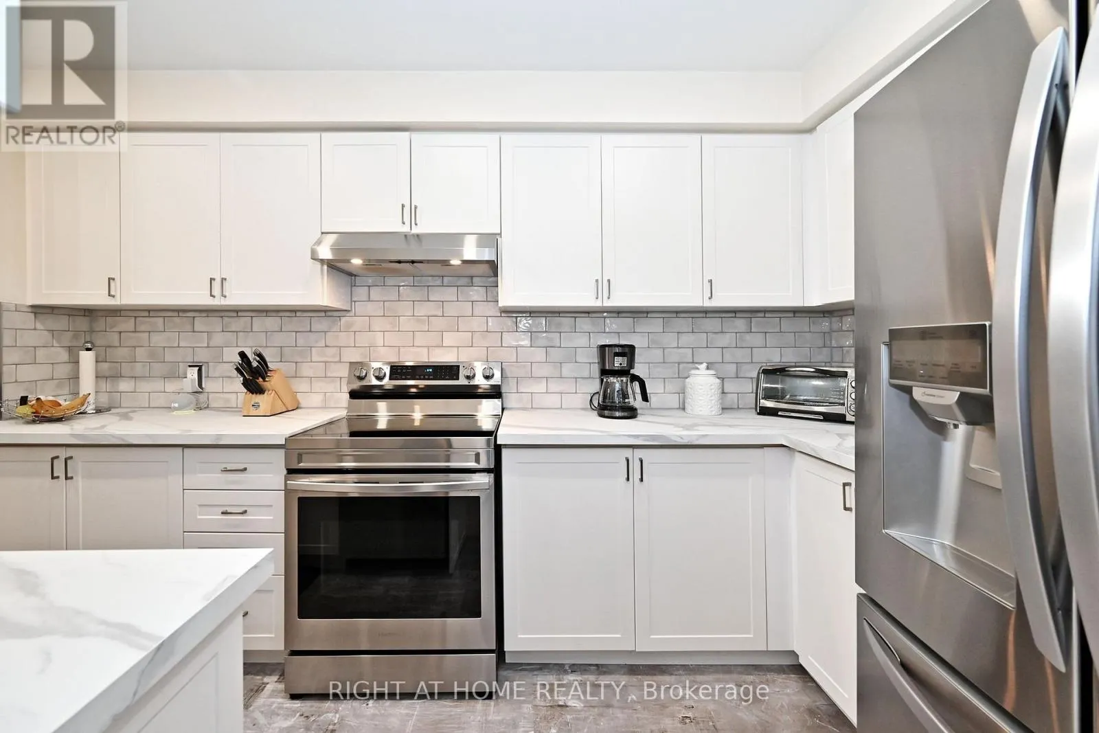 73 BLOOMGATE CRESCENT