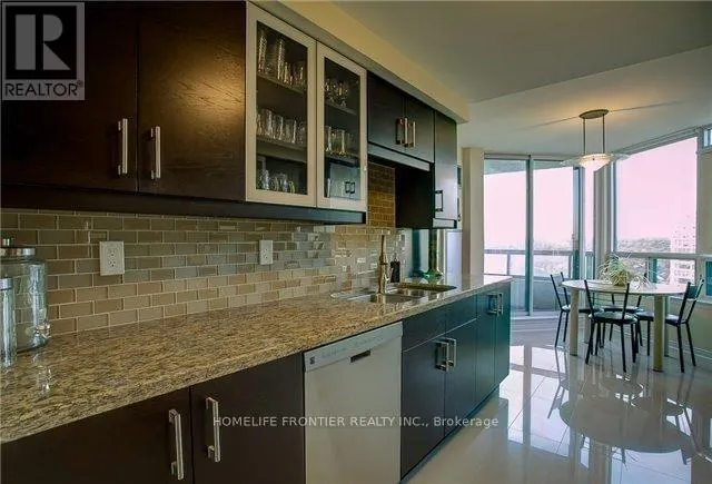 1502 - 7250 YONGE STREET