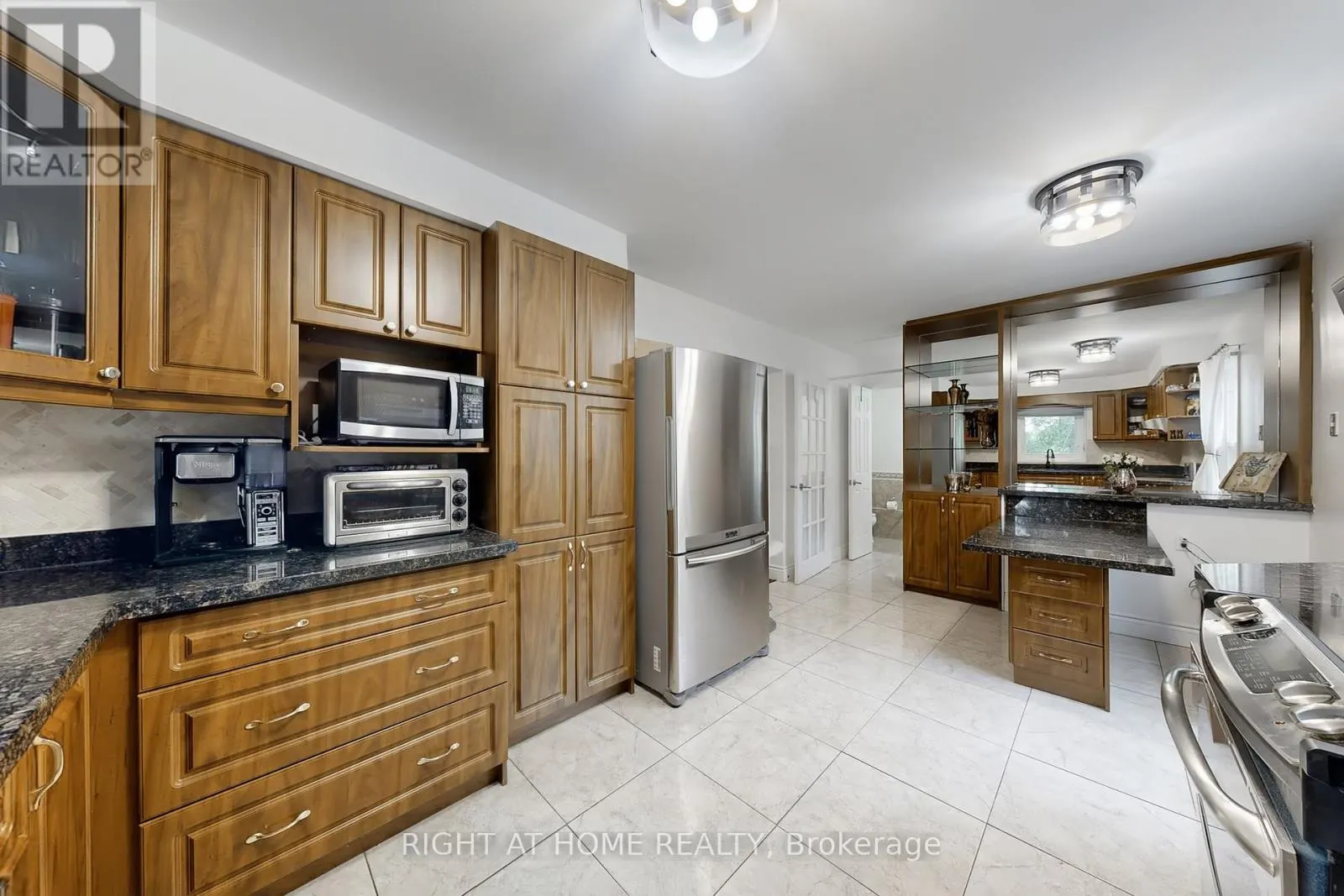 52 BRECKONWOOD CRESCENT
