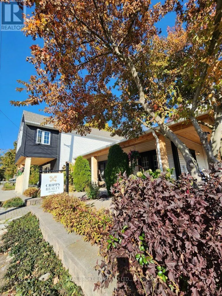 1 DUFFERIN STREET