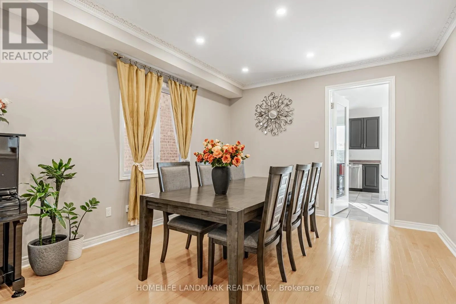 12 HOUSER STREET