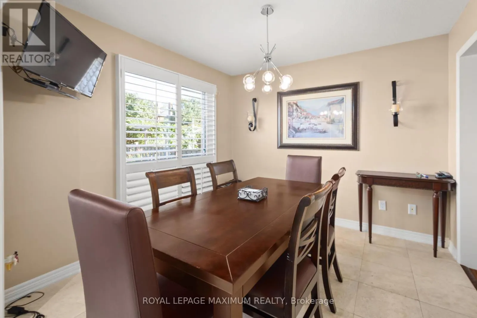 12 CHECKER COURT