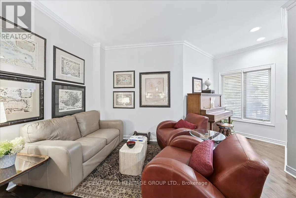 350 HEWITT CIRCLE