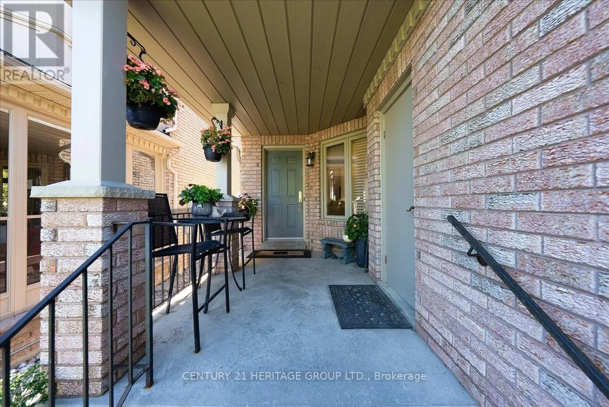 350 HEWITT CIRCLE