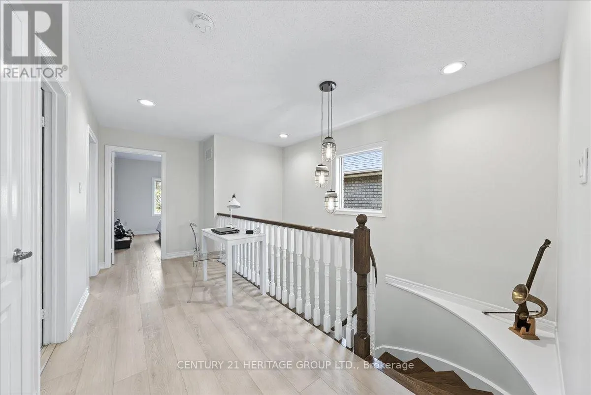 350 HEWITT CIRCLE