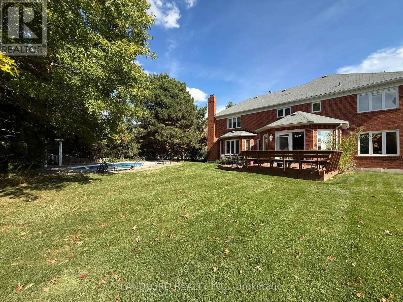 67 GLENAYR ROAD