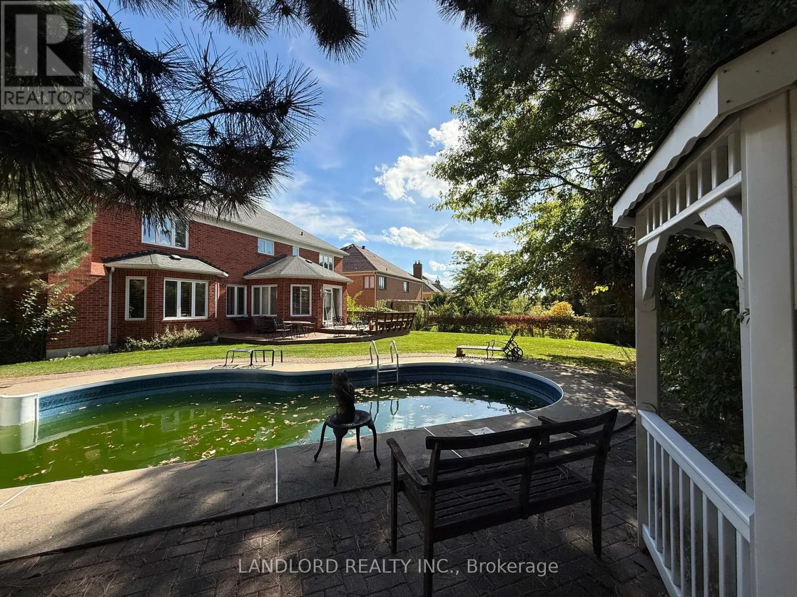 67 GLENAYR ROAD