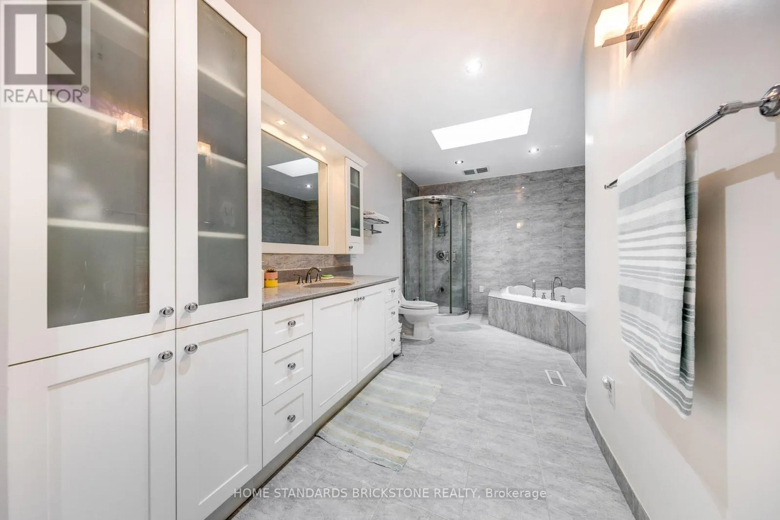 45 SPRING GATE BOULEVARD