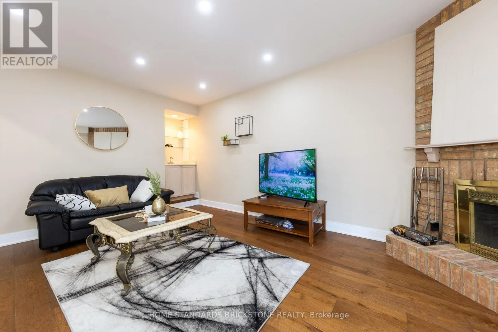 45 SPRING GATE BOULEVARD
