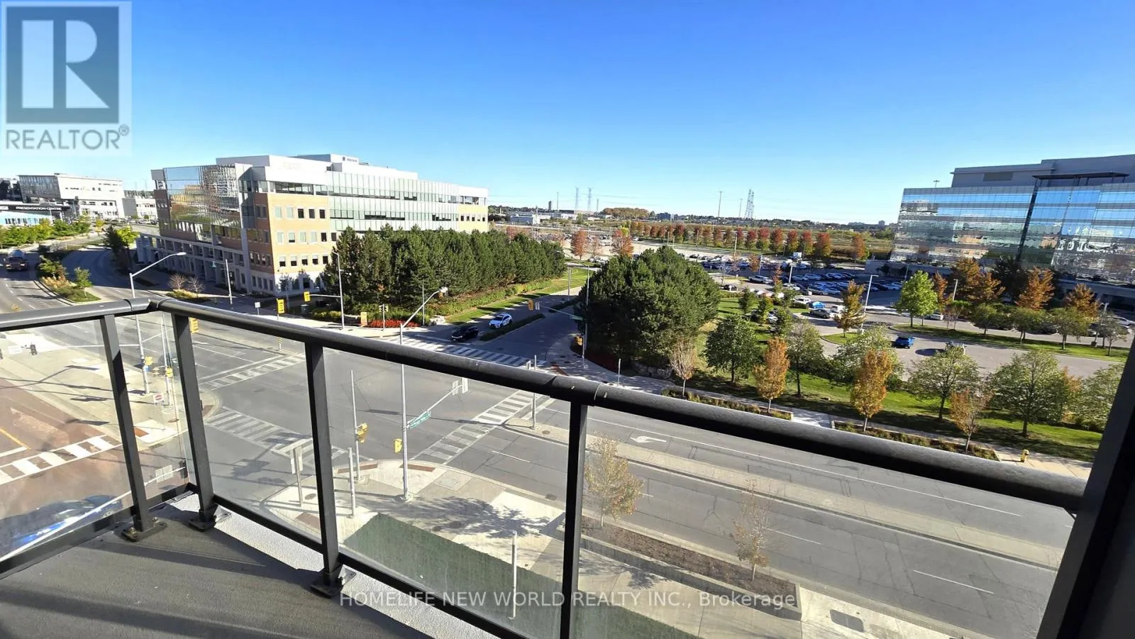 607 - 8 ROUGE VALLEY DRIVE