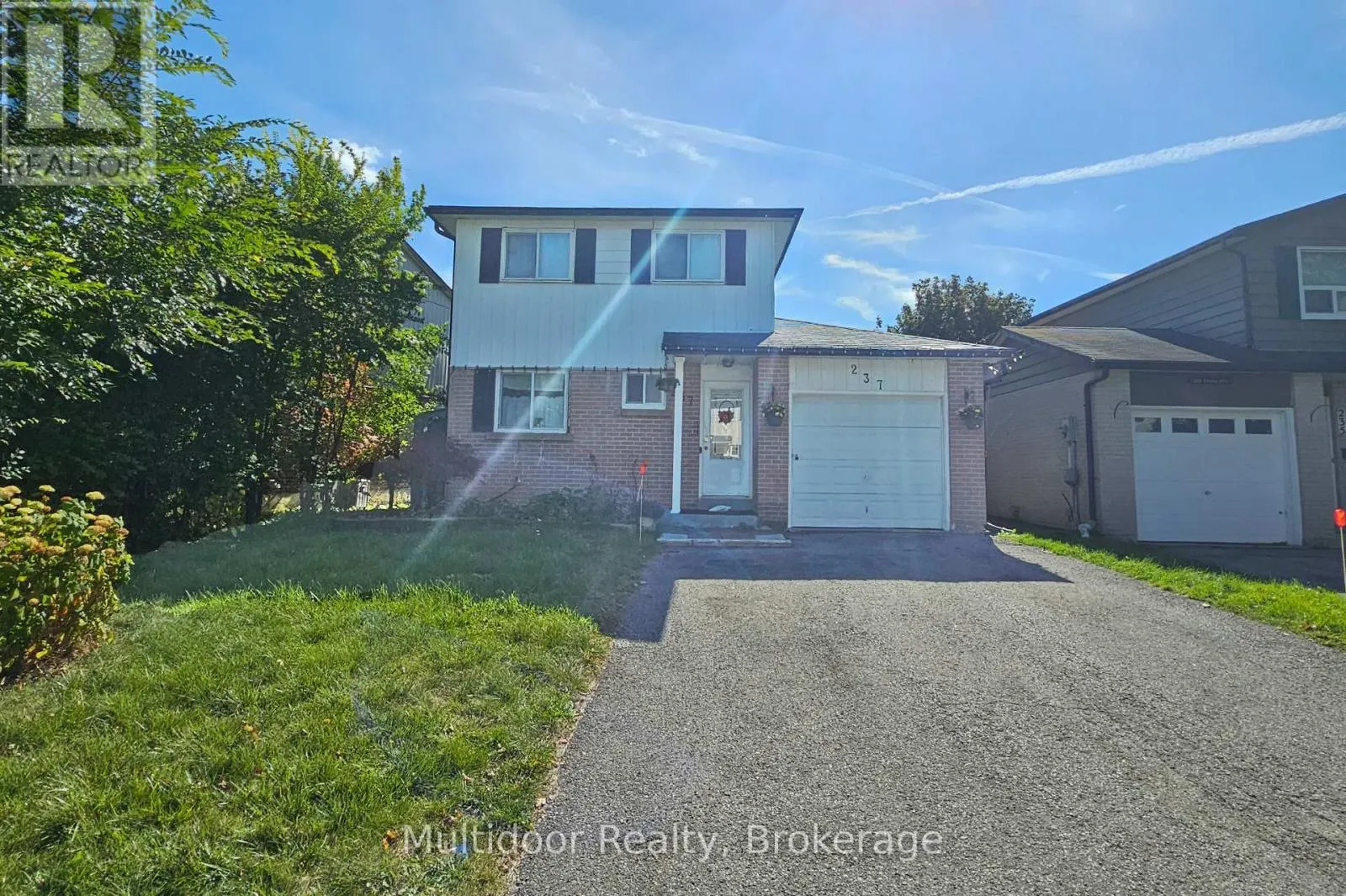 237 THOMS CRESCENT