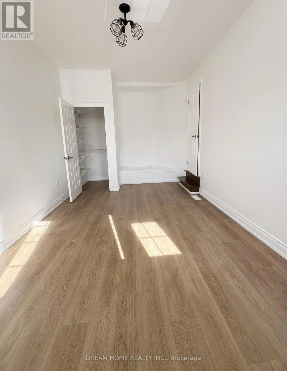 110 AUTUMN HILL BOULEVARD