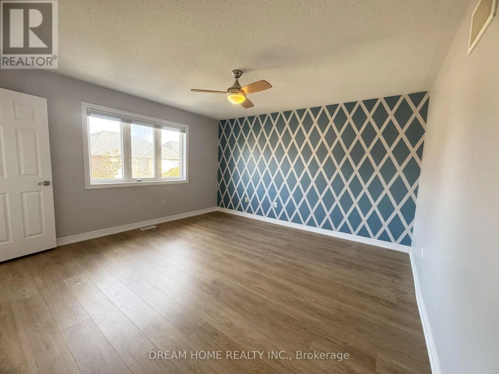110 AUTUMN HILL BOULEVARD