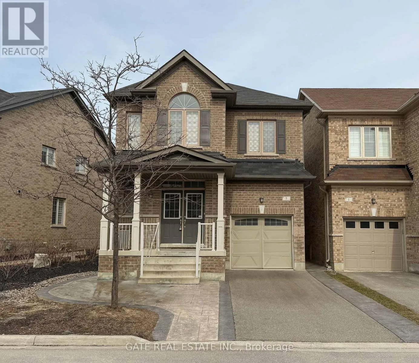 5 NOCTURNE AVENUE