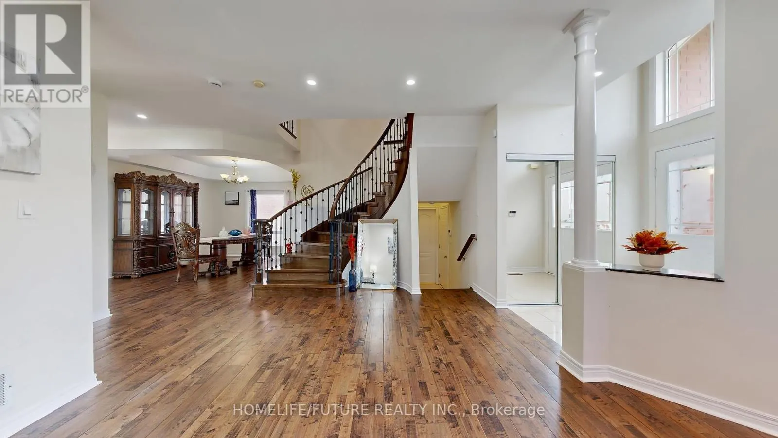 51 ESTATE GARDEN DRIVE
