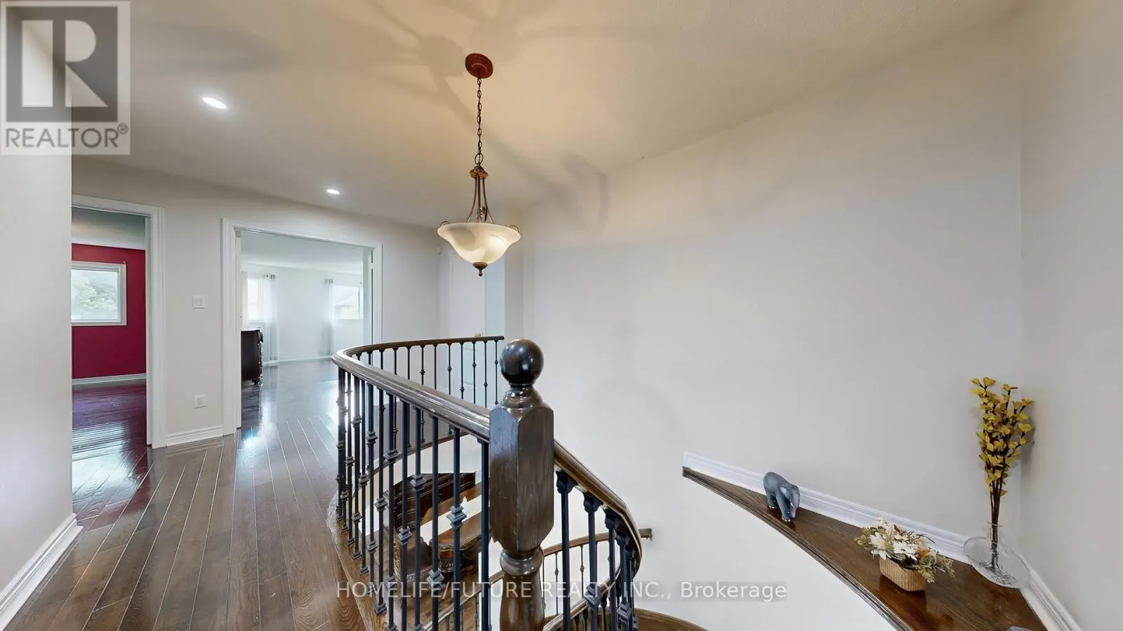 51 ESTATE GARDEN DRIVE