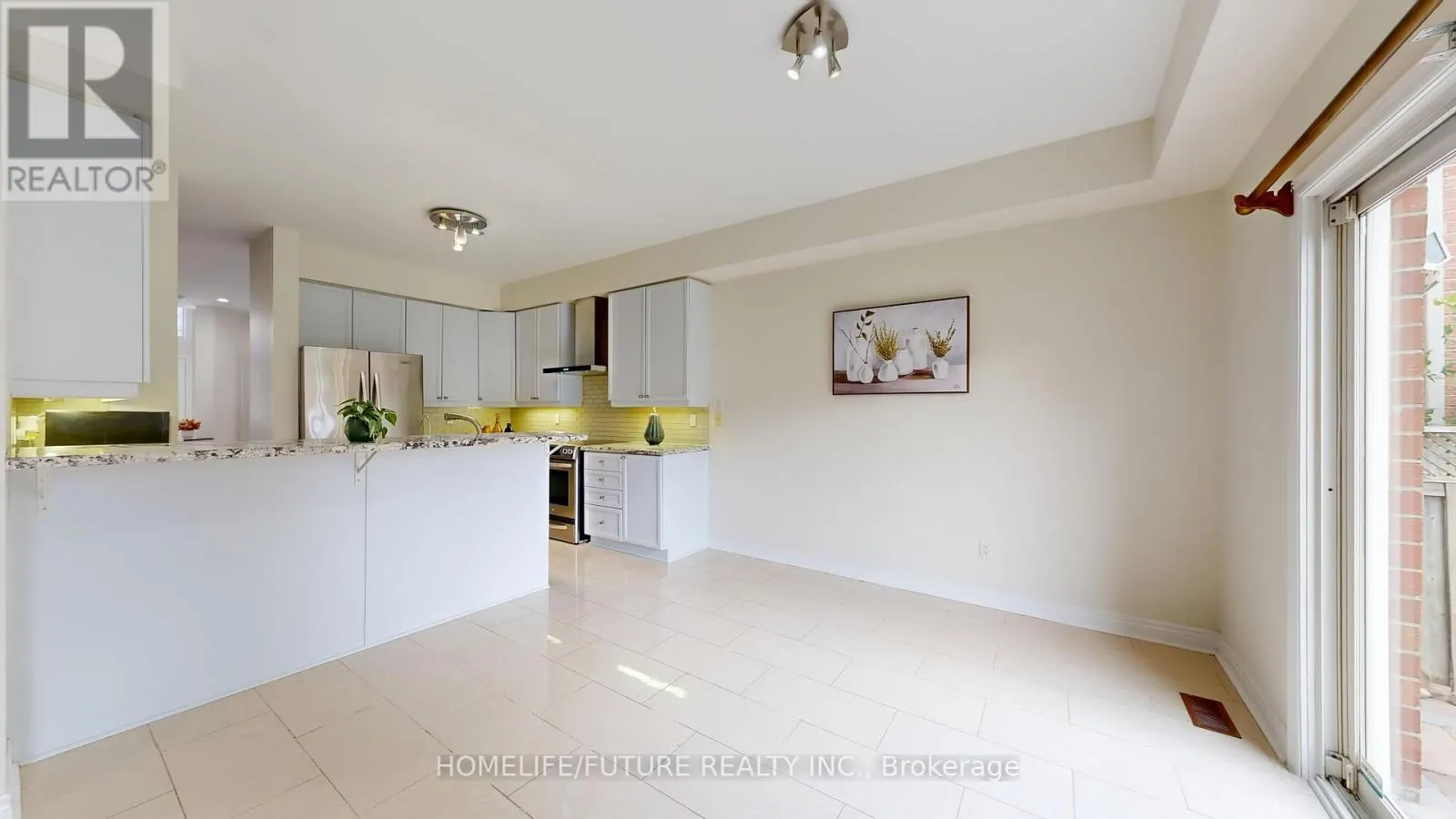 51 ESTATE GARDEN DRIVE